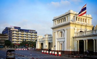 The Krungkasem Srikrung Hotel