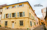 Finsonius Studios - Homestays