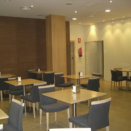 Apartamentos Plaza Picasso