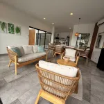 Luxury 3-bedroom house with WiFi and AC in Tamanique - 4-Star