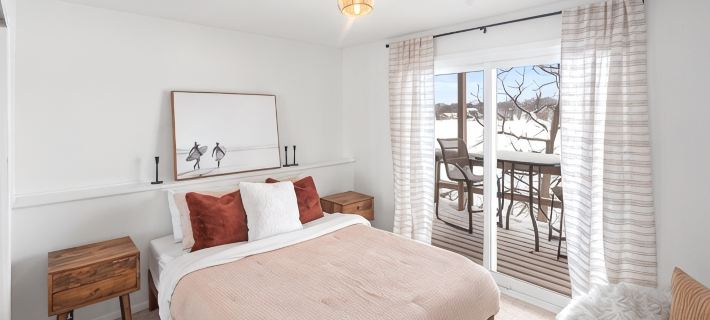 Luxury Lakefront Escape - 25 mins from Lake Geneva w/ Boat Rental Hoteles en Condado de McHenry