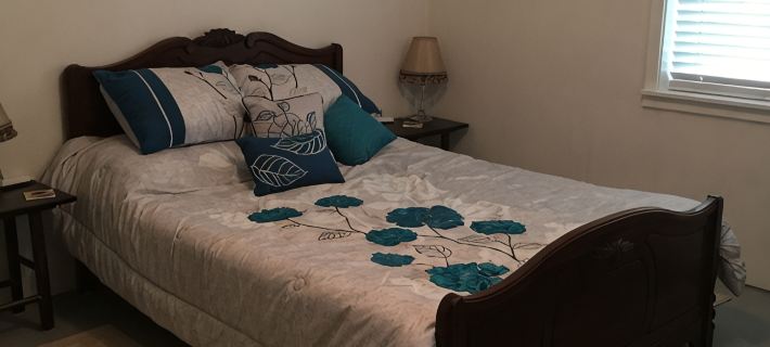 Great get away to a country home with large yard and outdoor sitting area. Hotels in White County