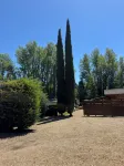 Authentic Luberon, Lodge-Style House in the Heart of Nature - Homestays