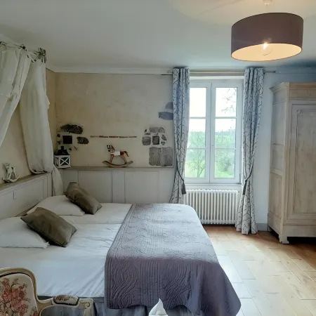 Le Manoir "Aux Douves"