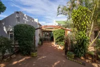 Woodlands Cottages & Camping - 2-Star