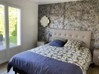 pleasant house for 6 with heated swimming pool - WiFi