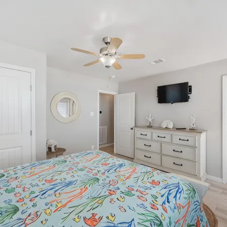Sea La Vie - Beachfront - Pedestrian Beach