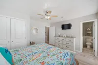 Sea La Vie - Beachfront - Pedestrian Beach - Strand