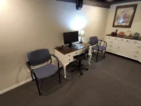 Cozy & Cheerful Home-2 Levels of Comfort! - 2-Star