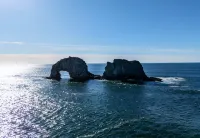 Oceanfront Relaxation in Rockaway Beach - 4-Star