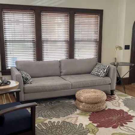 1920 Craftsman Style Home. Walking Distance to Paine Art Center and Gardens. Hôtels à : Oshkosh