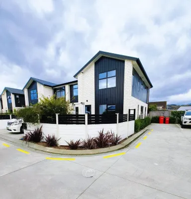Modern & New • 3 Beds • 6 Guests