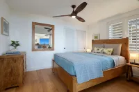 Direct Ocean Front - Renovation Complete  - EVERYTHING inside is NEW! - สระว่ายน้ำส่วนตัว