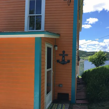 Traditional cottage in historic trinity Отели в г. Тринити