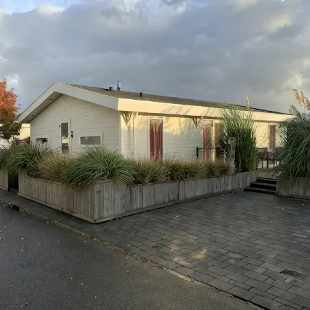 Chalet Sundowner Only 450 Meters to the Beach, Garden with 1 m Fence!