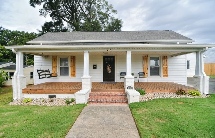 Charming Downtown Fort Mill Home w/ Large Backyard