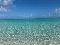 Luxury 3-Bedroom Condo in Bimini with Stunning Views & Modern Amenities - Homestays