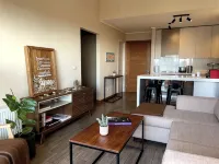 Beautiful Apartment With Terrace and Lake View - Apartments
