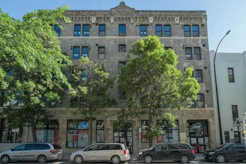 FREE PARKING NY Style Condo in Exchange District - Homestays