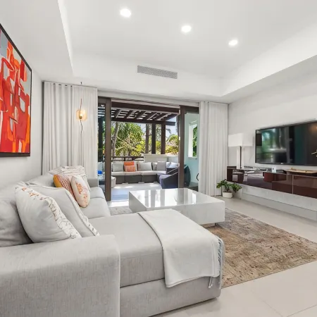 Renovated 2-bedroom condo with WiFi, AC inside Bahía Beach Resort
