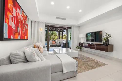 Renovated 2-bedroom condo with WiFi, AC inside Bahía Beach Resort - Wi-Fi