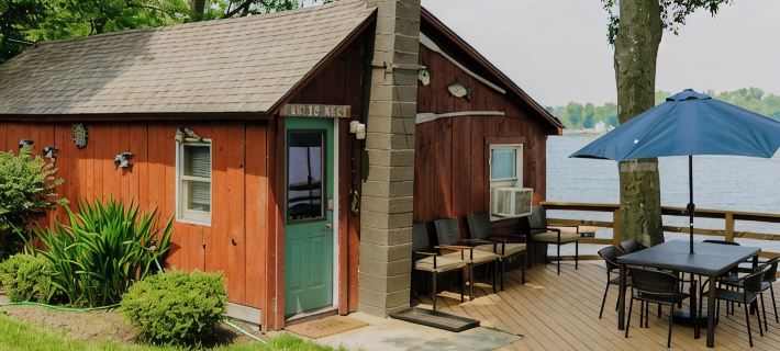 Lake Front Cabin on Diamond Lake Hotels in Newaygo County