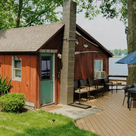 Lake Front Cabin on Diamond Lake Hotels in Newaygo County