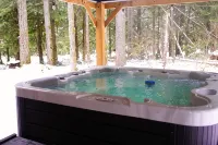 Logshire at Mt.Baker EVCharger & HotTub