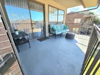 Lake life 1-bedroom,1-bath condo in peaceful Garland TX - 4-Star