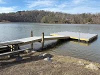 Claytor Lake waterfront, near Blacksburg, VT, RU, Blue Ridge and more.