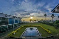 Calypso Sunset Beach Hotel - Kolam Renang
