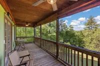 Cozy Mountain Getaway - Hiking, Waterfalls & Pond - Buck Mountain - Near Boone - Homestays