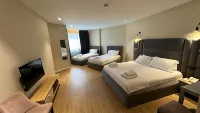 Granda Hotel - 4-Star