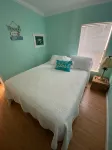 Relaxing and Inviting Home in Gated Community with 35' Seawall Private Dock - 3 tähden