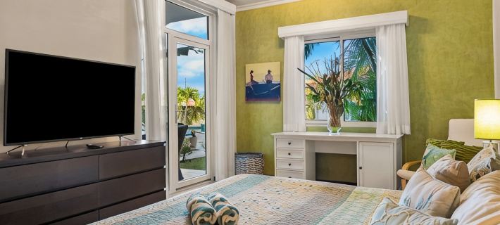 Sunset Residence Eagle Beach w/ King Bed Hotels in Eagle Beach