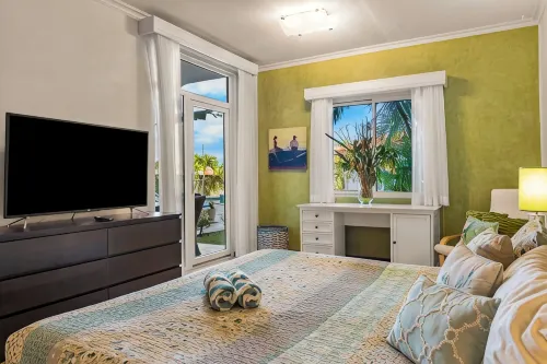 Sunset Residence Eagle Beach w/ King Bed