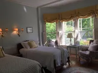 Victorian by the Sea - Balcony