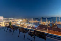 Mariet Naxos Elegant Suites