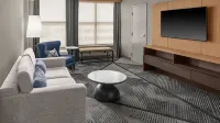 DoubleTree by Hilton Dayton Fairborn