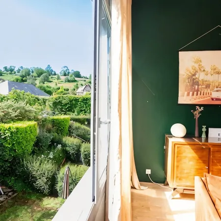 Elegant Triplex with Private Parking-2BR/4P-Honfleur