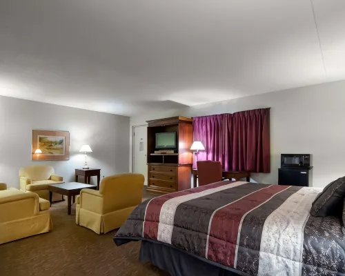 Knights Inn & Suites Emporia - Motels