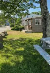 York Beach Ocean View 2-Bedroom Cottage at the Heart of Long Sands Beach - 2-Star