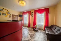 Hotel Teremok Moskovskiy - 停車場