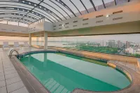 阿雷格里港千禧藍樹酒店 - 泳池