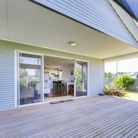 Do Drop Inn - Port Willunga - C21 SouthCoast Holidays