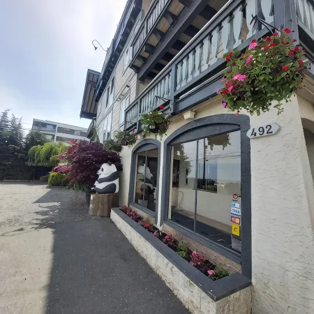 Heron's Landing Hotel