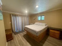 2/1 House With Deck- Trail To River With Amazing Sandy Beach- Solar Heated Pool - 3-Star