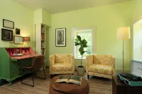 Brisbane House: Restored Historic Stone House in the Country - Homestays