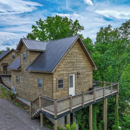 Your Lake Escape! Pet-Friendly Cabin with Game Loft & Nearby Lake Access