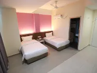 Pantai Regal Hotel Hotels near Sultan Haji Ahmad Shah Airport
